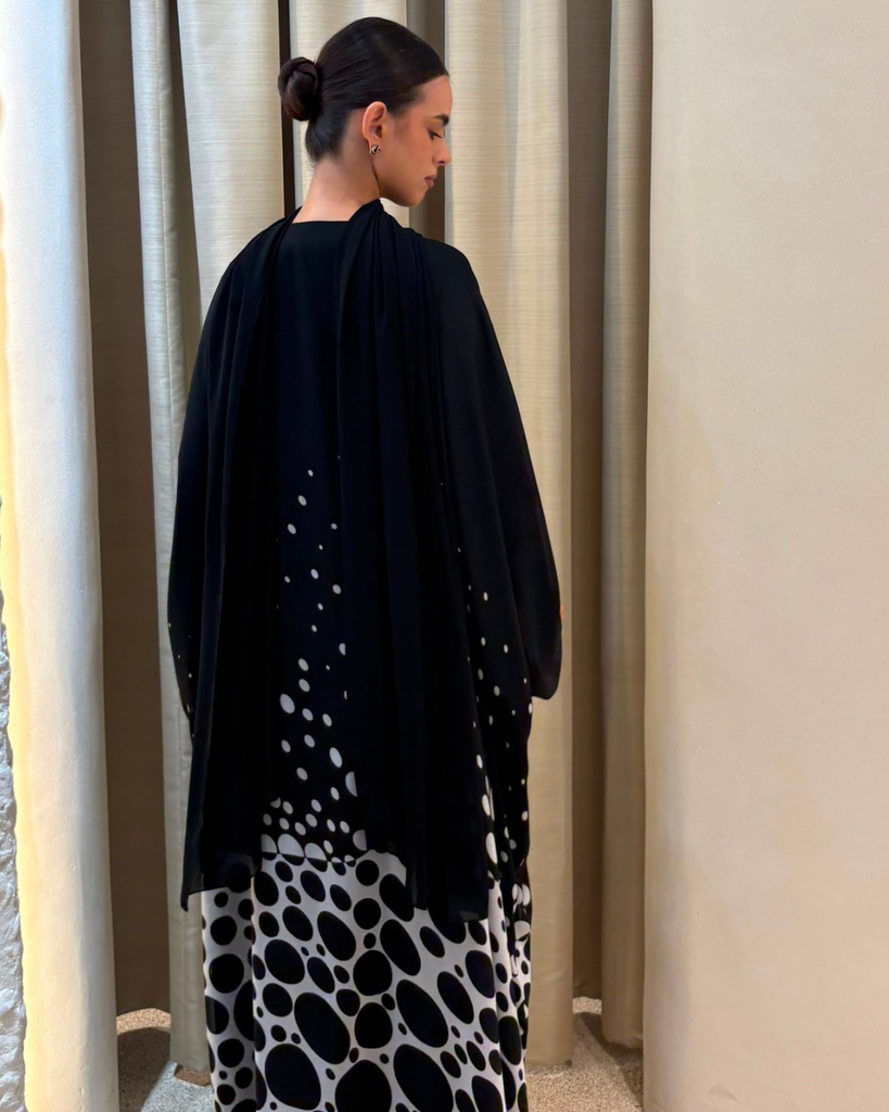 N0043 The Polka-dot Cascate Bisht
